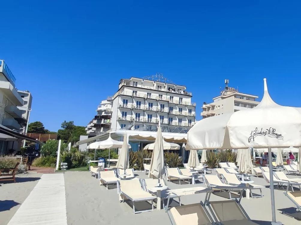 Hotel Negresco Milano Marittima Esterno foto