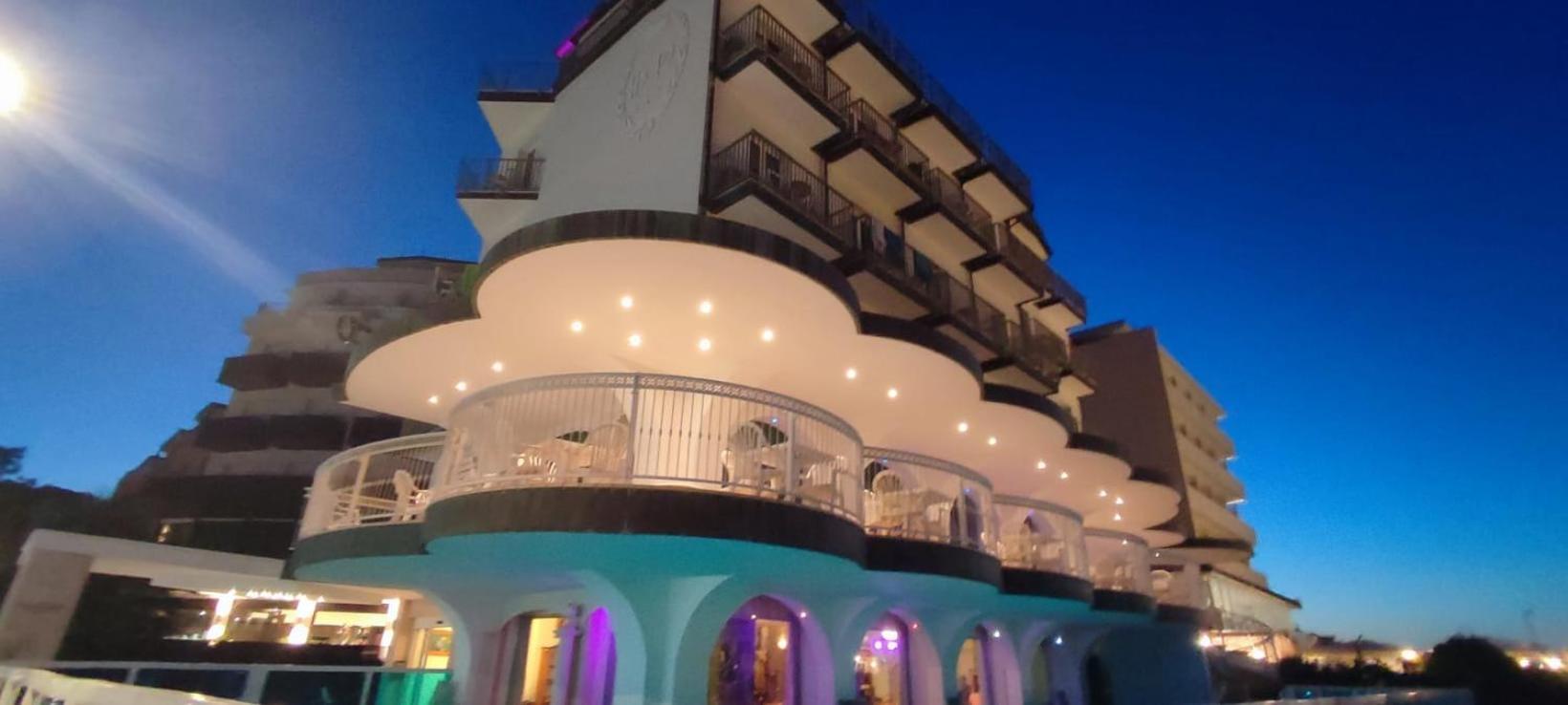 Hotel Negresco Milano Marittima Esterno foto