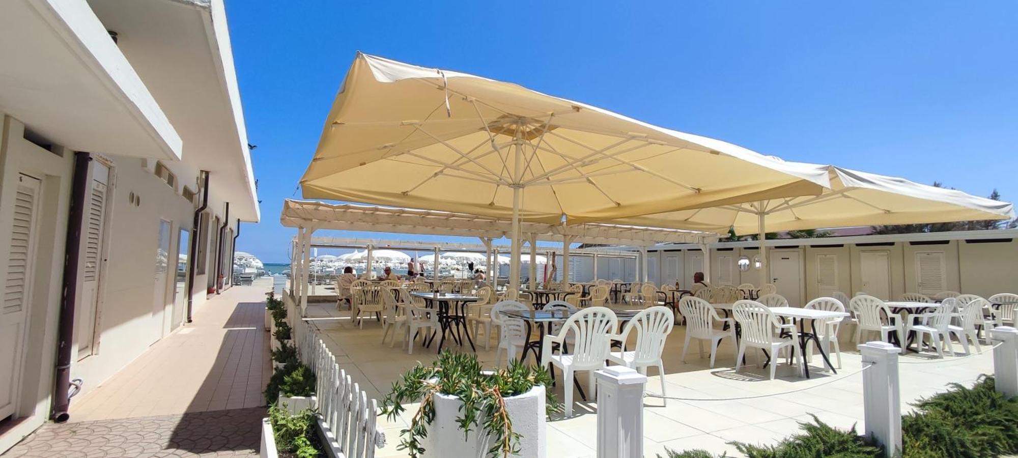 Hotel Negresco Milano Marittima Esterno foto