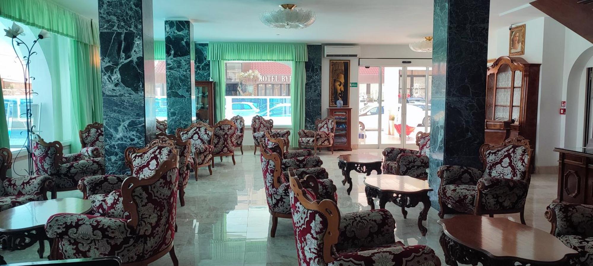 Hotel Negresco Milano Marittima Esterno foto