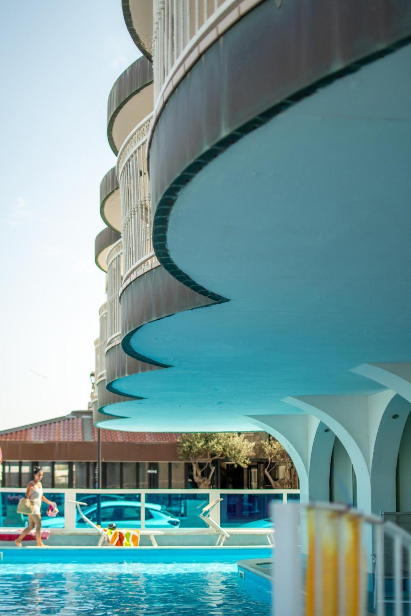 Hotel Negresco Milano Marittima Esterno foto