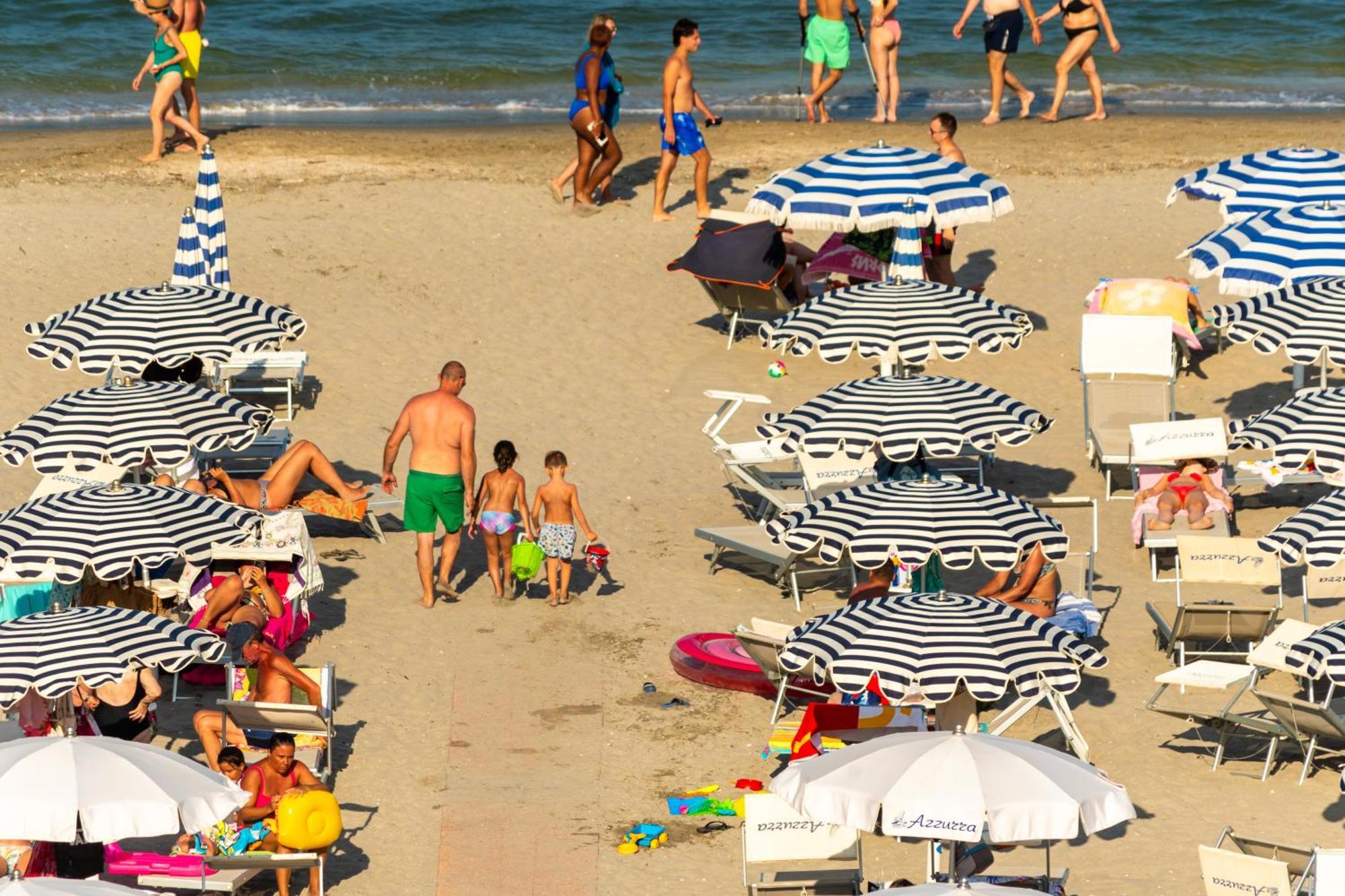 Hotel Negresco Milano Marittima Esterno foto